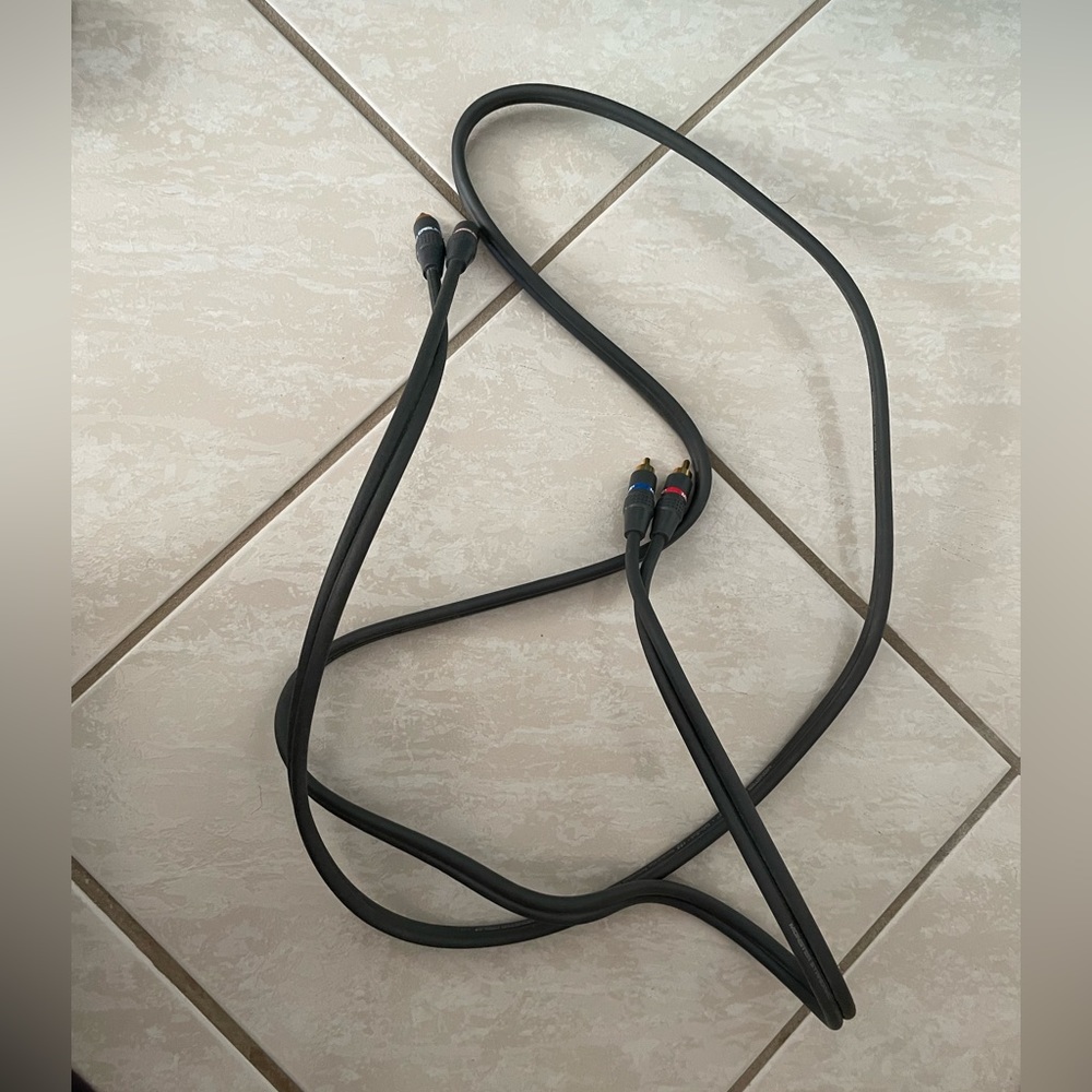 Monster Cable  Standard AV Cable-6 Ft